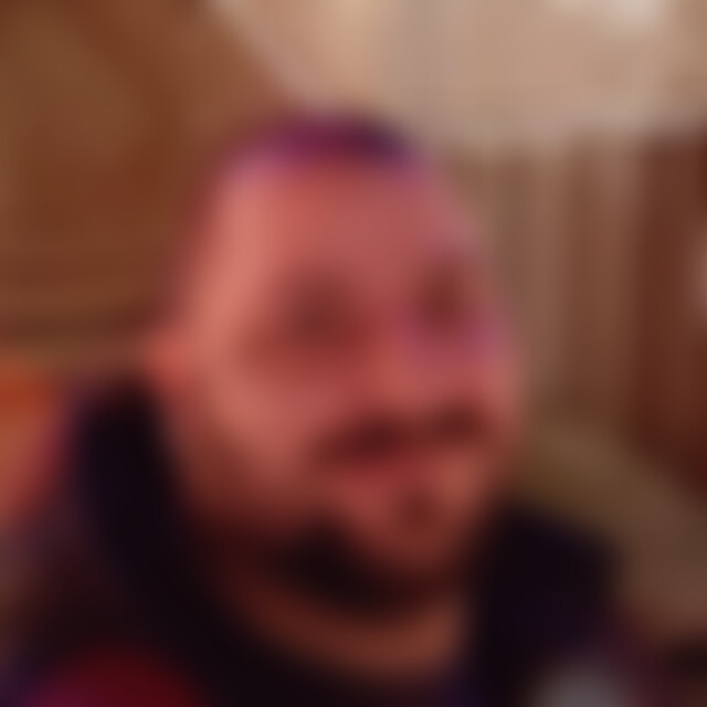 mojatze (42) aus Sinsheim