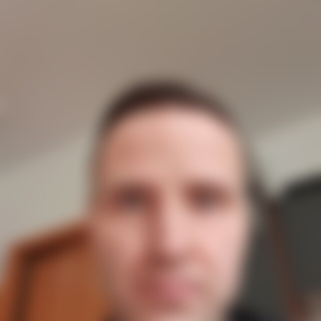 kinderloser (46) aus Chemnitz