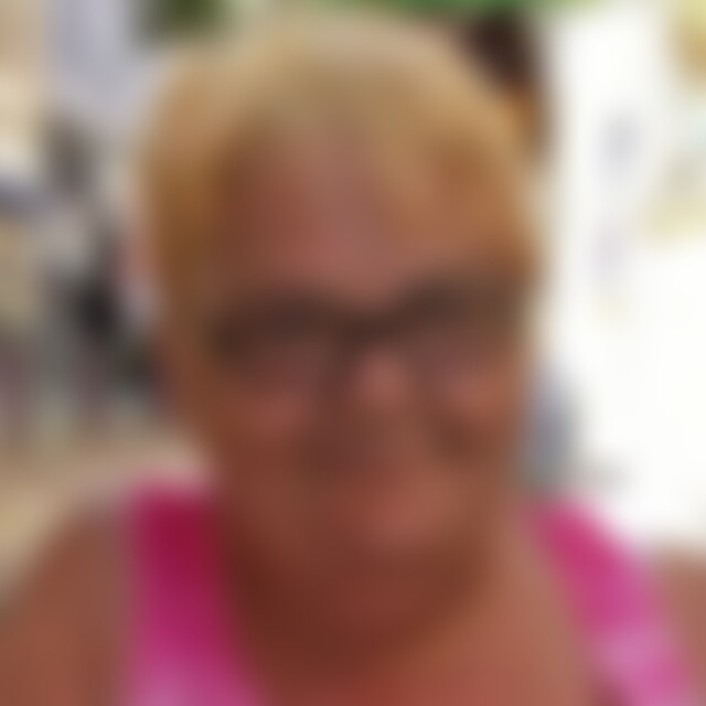 Traudel57 (69) aus Bochum