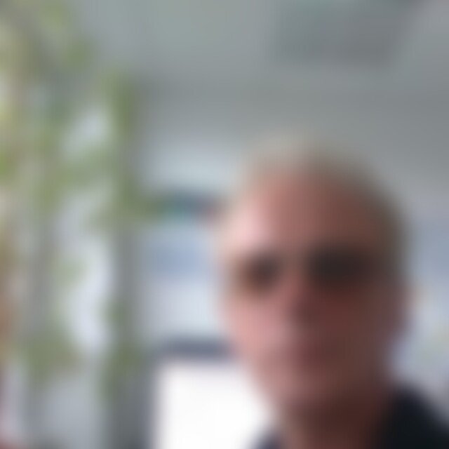 mikue (64) aus Oldenburg