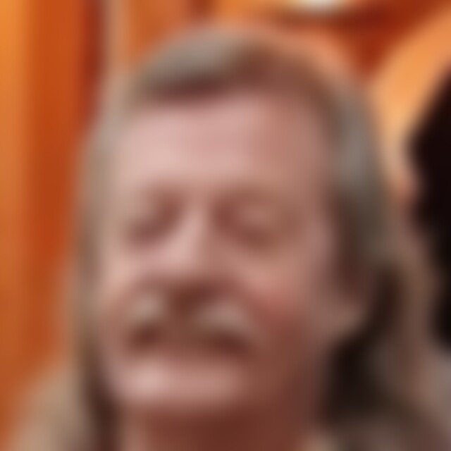 vonadelloek (75) aus Heusenstamm
