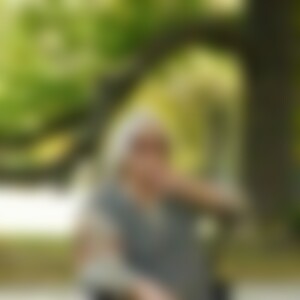 kochava (73) aus frankfurt