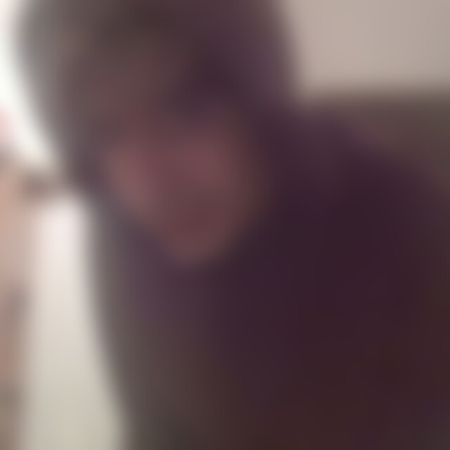 Lucker (33) aus Esslingen