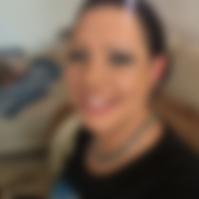 EmelyKane (40) aus 