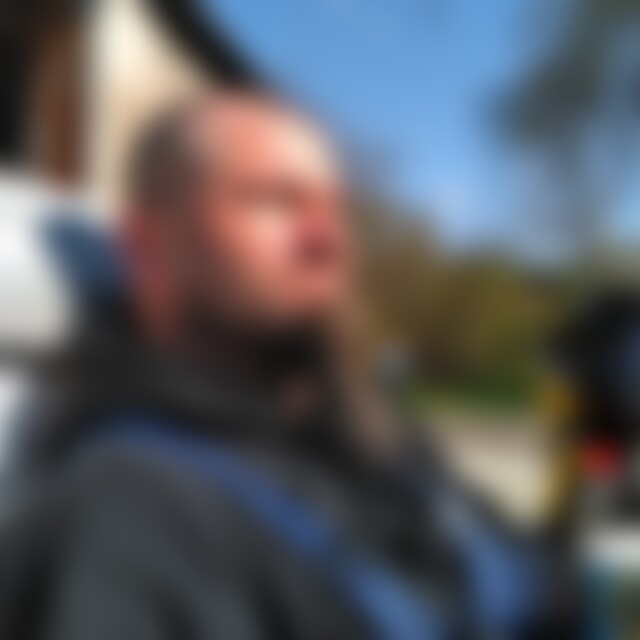 derandereTeil (53) aus Leipzig