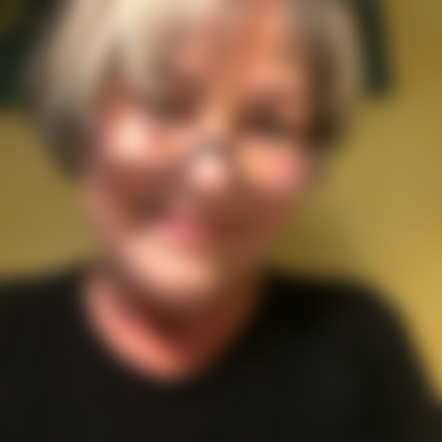 Amida (77) aus Linz/Österreich