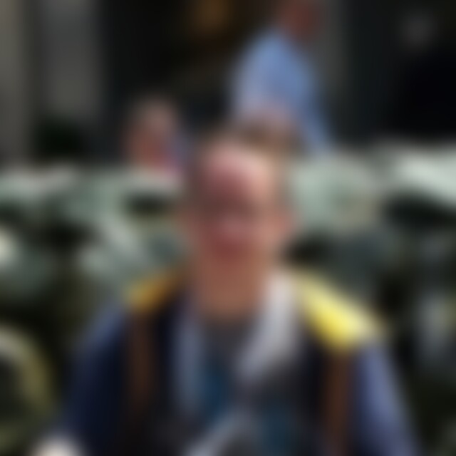 Tobi18 (40) aus Lübeck