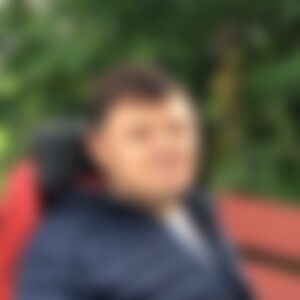 Julian1305 (31) aus Meßstetten