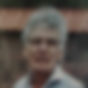 grauwolf (75) aus köln