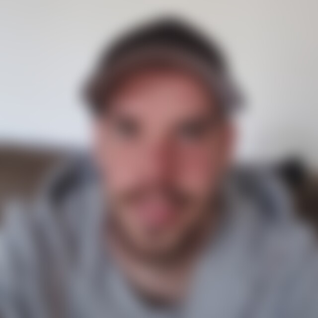 Reuschi (38) aus Glinde