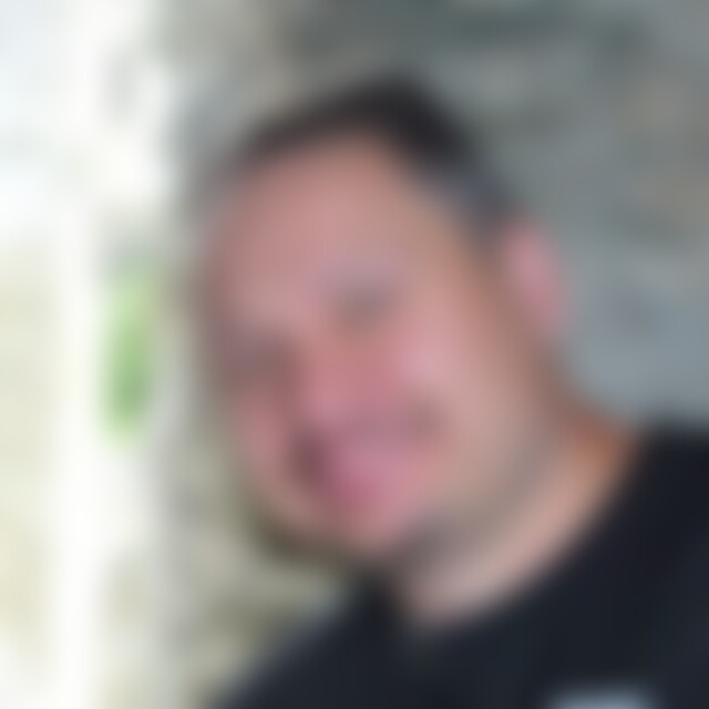 Marcin82 (43) aus Wiesbaden