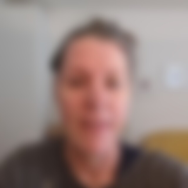 hage (62) aus Neuss