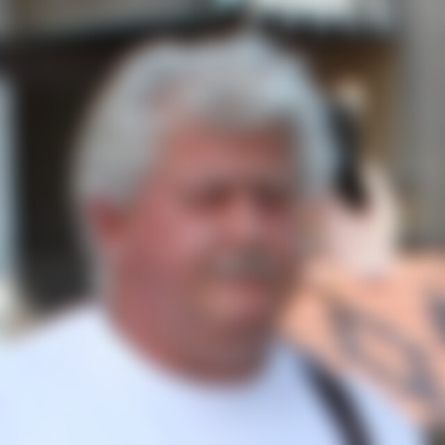 Robino (72) aus Waldshut