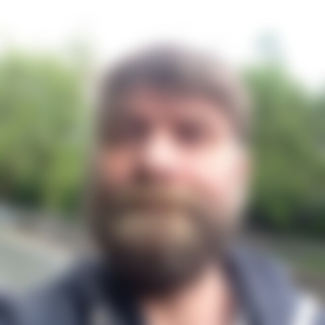 Milsani (53) aus Wuppertal