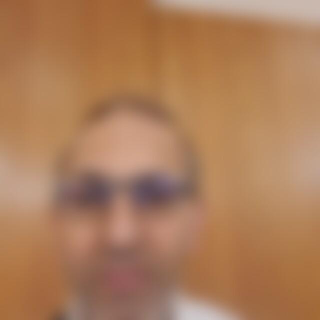 yalcin (45) aus Mönchengladbach