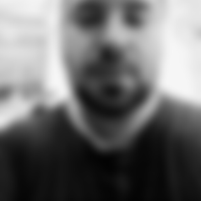 Nietzsche (40) aus Kiel