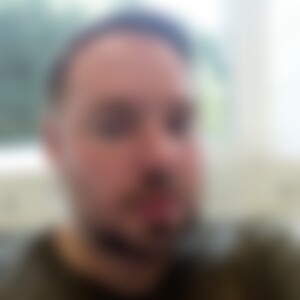 Nietzsche (40) aus Kiel