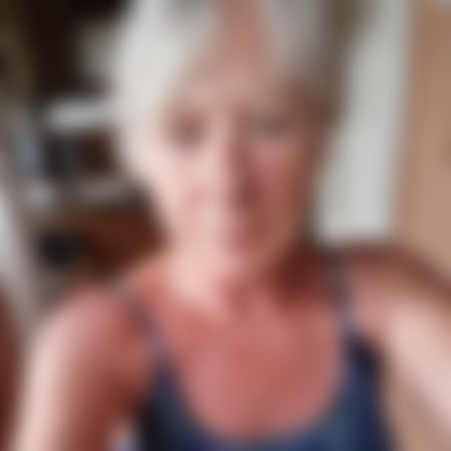 Lilliputh (63) aus Kamen