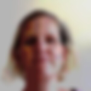 Manon (47) aus nahe der Nordsee