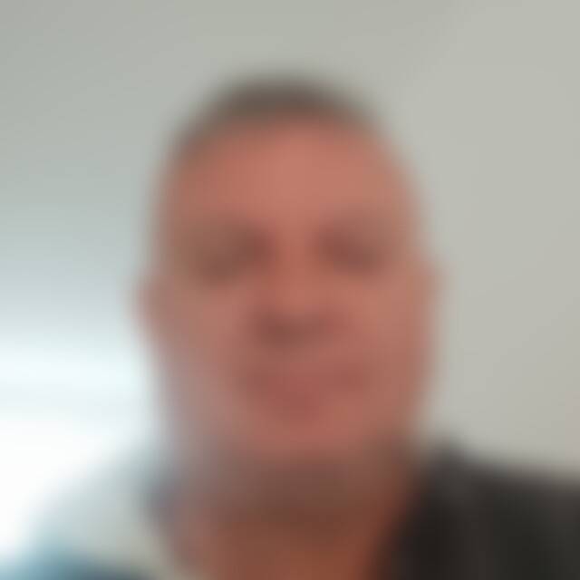 BAYERNFANEWIG (64) aus Bayreuth