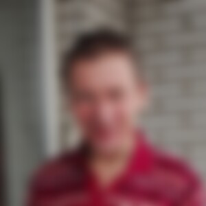 Howie (55) aus Emmerich