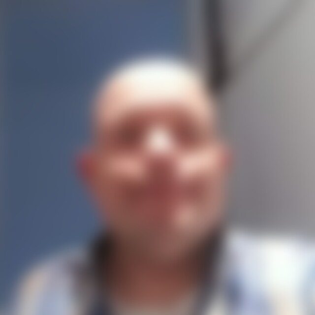 Schmuseteddy22 (43) aus Stuttgart
