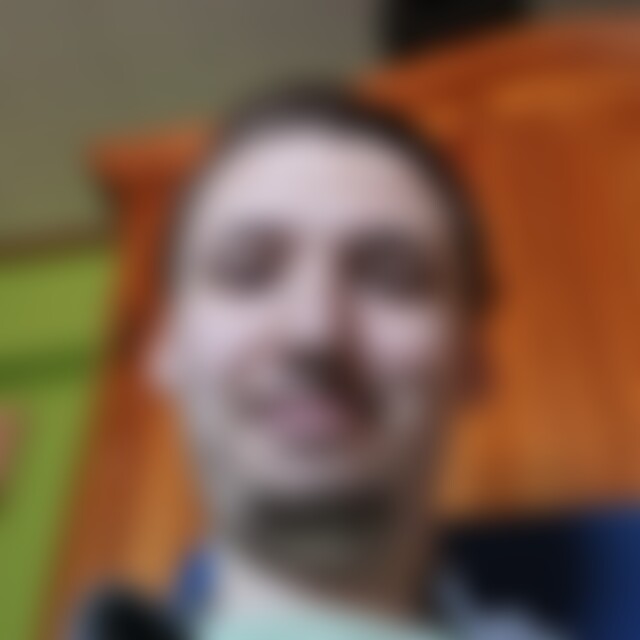 leomide (30) aus Hückelhoven