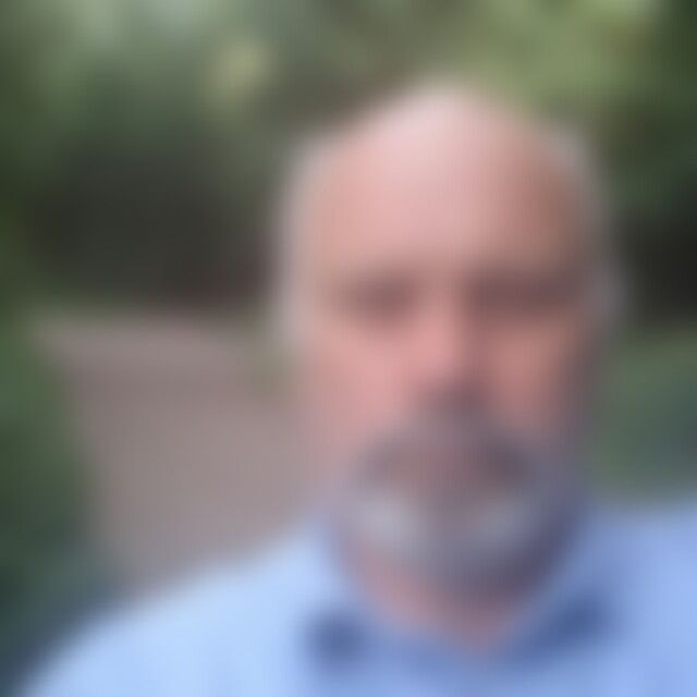 Badewanne (66) aus München