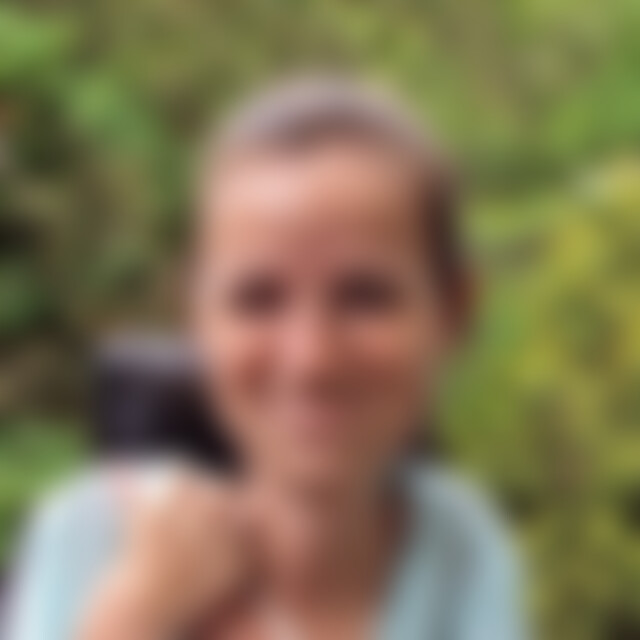 DieImRollstuhl (38) aus Berlin-Mitte