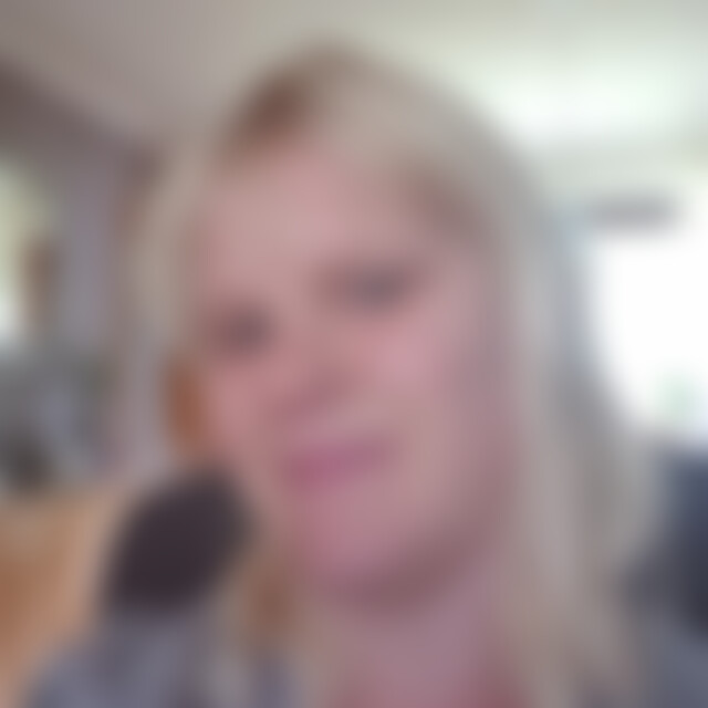 Blondi28 (35) aus Schutzbach