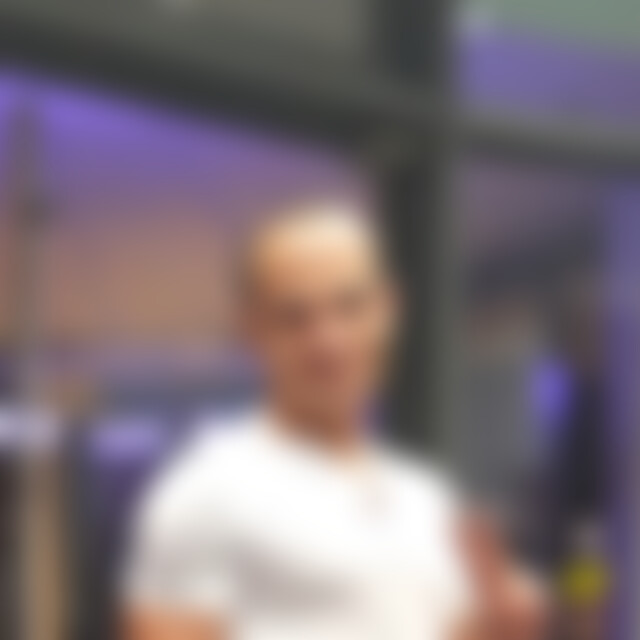 Parry (40) aus Mainz
