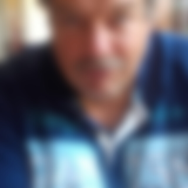 kleinerleopold (63) aus bornheim