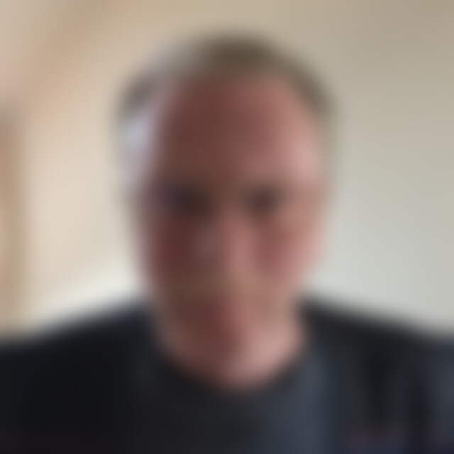 Elliot (69) aus Hildesheim