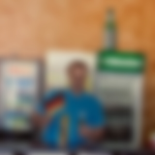 ambrosole (45) aus München