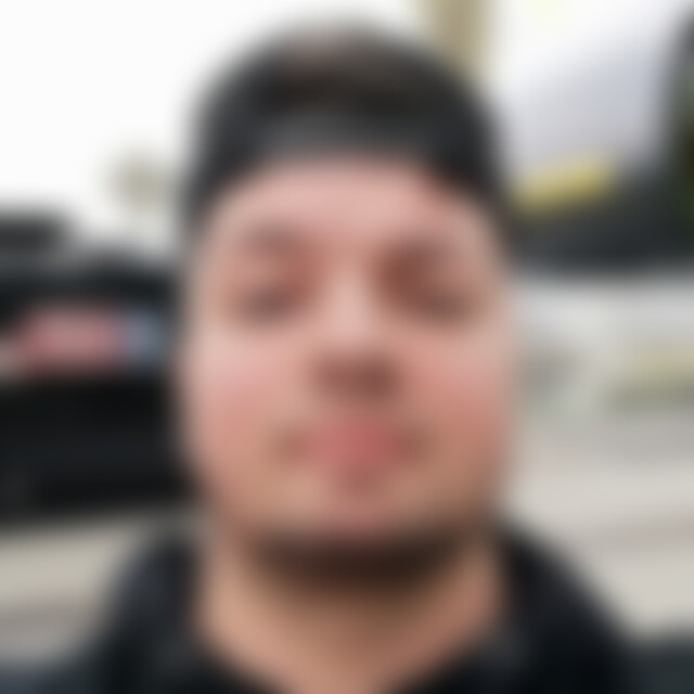 Milloo (38) aus Essen