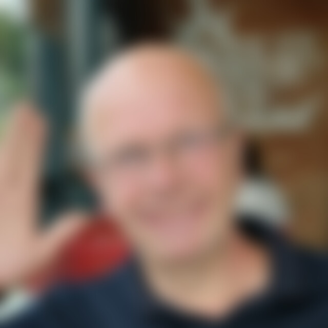 nikas (61) aus Schmallenberg