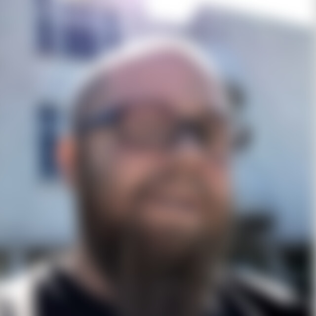 nurkopfler (43) aus Wiesbaden