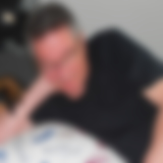 Nic (70) aus Lübeck