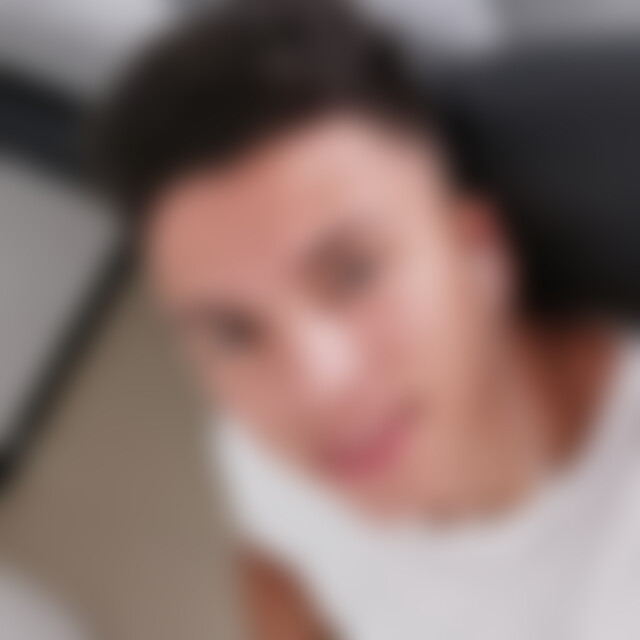 Juliano32 (30) aus Nürnberg