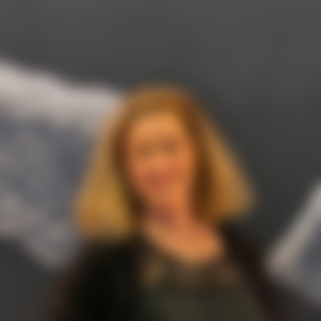 Aliha (49) aus Durach