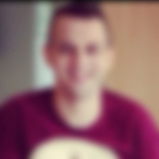 Lukasroll (38) aus X