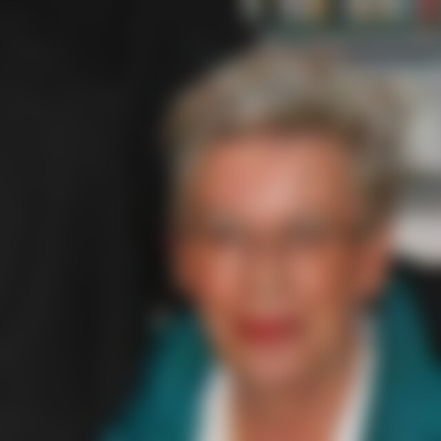 Ursel (72) aus Düsseldorf