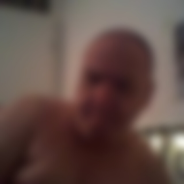 Peter2048 (78) aus Stuttgart Rot