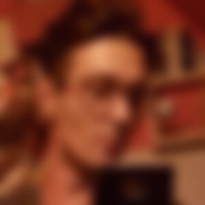 Toni89 (37) aus Augsburg