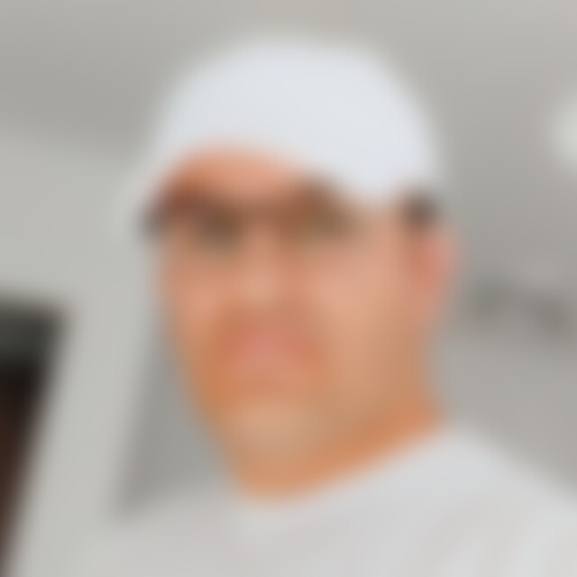 Amanj (40) aus Meckenheim