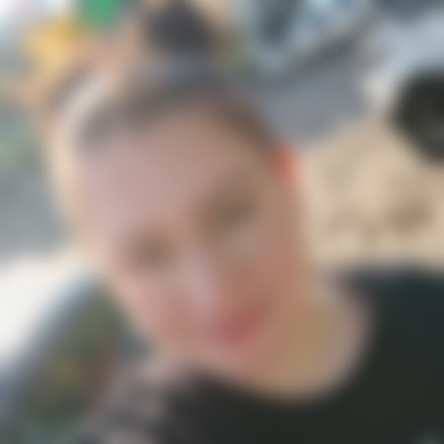 Katha (27) aus Neulußheim