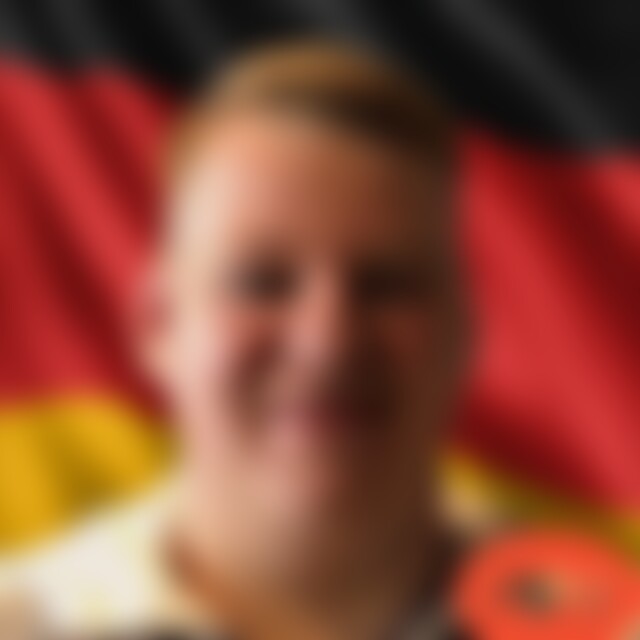 Denis94 (32) aus Duisburg