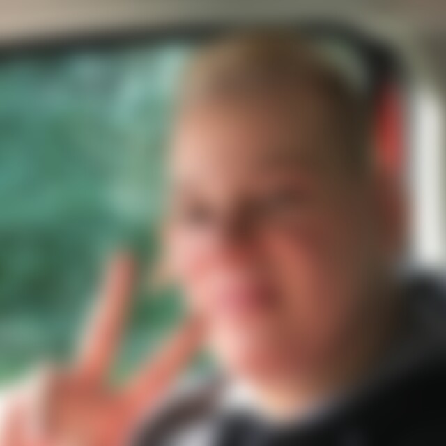 Denis94 (32) aus Duisburg