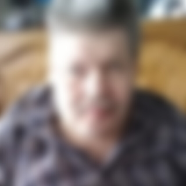 charliy12 (70) aus Berlin