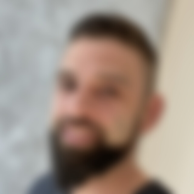buZz (41) aus Magdeburg